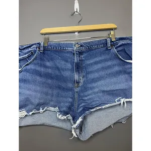 Abercrombie & Fitch Shorts Womens 22 Blue Denim Mom Curve Love Frayed Hem thumbnail 2