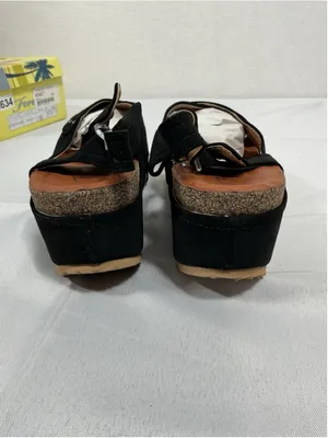 Woman’s New Forever Freya-23 Cork Platform Wedge Strappy Sandal Size 8.5 Black thumbnail 4