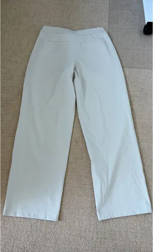 Lululemon Women’s Lounge Track Pants Cream White Size Medium thumbnail 2