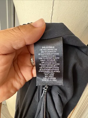 Alice + Olivia Black Off-Shoulder Pleated Maxi Skirt Dress thumbnail 11