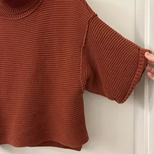 Free People 3/4 Dolman Sleeve Burnt Orange Turtleneck Oversized Sweater Size S thumbnail 2