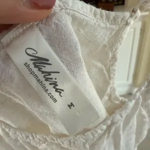 Mahina Linene White Lafe Camisole thumbnail 3