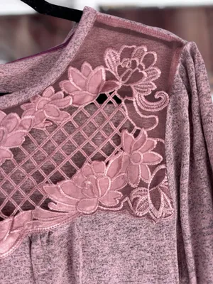 Maurice’s Women’s XL Mauve Purple Long Sleeve Top w/Floral Lace Yoke Coquette thumbnail 3