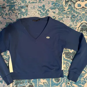 Abercrombie Sweater thumbnail 1