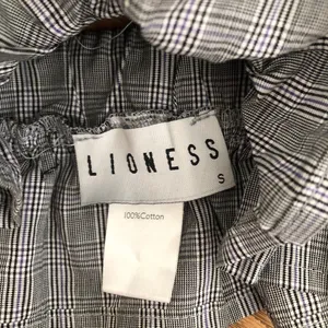 Lioness - Plaid Sleeveless Crop Top Ruffle Top S thumbnail 4