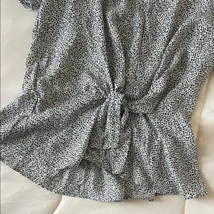NWT Sienna Sky Black and White Patterned Blouse thumbnail 5
