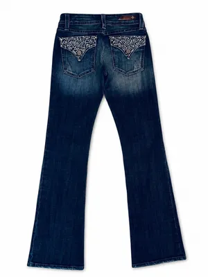 Beddazzled Jean's thumbnail 4