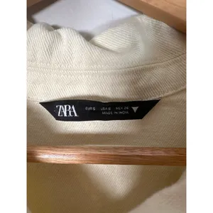 Zara Bloggers‎ Favorite Overshirt Jacket Embroidered Patches Womens Size Small thumbnail 10