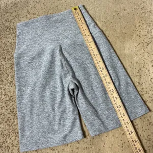 Beyond‎ Yoga Spacedye High Waisted Biker Shorts Grey Heather SD5054 Womens XS thumbnail 3