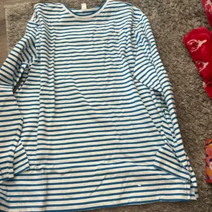Daily Practice small blue‎ and white stripe cotton top thumbnail 4