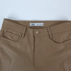 Zara Pants Womens 4 (27x25.5) Vegan Brown Faux Leather Flare Mid Rise‎ thumbnail 6