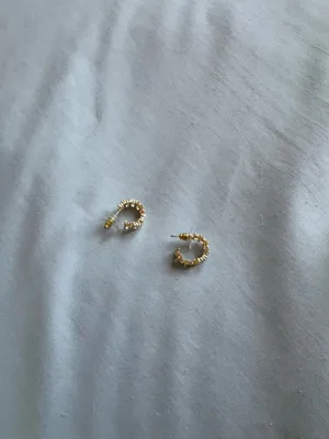 Earrings Boutique thumbnail 2