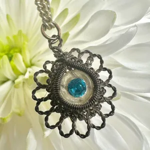Filigree flower vintage pendant necklace thumbnail 4