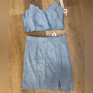 Iris Light Blue Skirt Set thumbnail 3