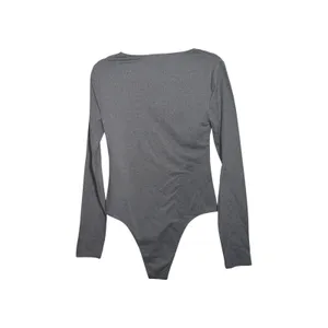 Steve Madden Womens Grey Metallic V-Neck Long Sleeve Bodysuit Size M NWT thumbnail 2