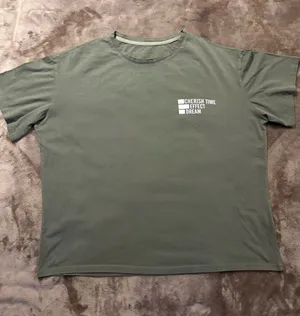 Dazy T-Shirt Women’s Size Olive Green Short Sleeve Women's Crewneck Tee thumbnail 1
