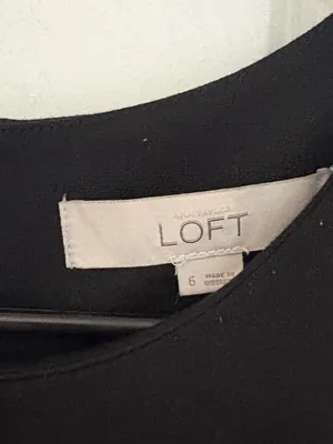 LOFT Short Sleeve Color Block Shift Dress with a Pink Bow Zipper Up Back thumbnail 5