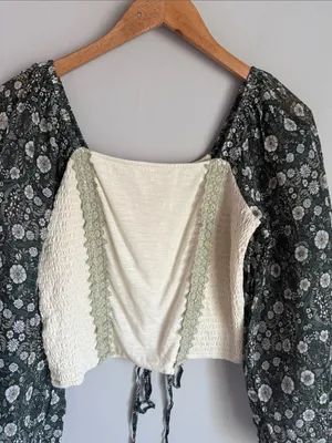 Anthropologie Forever That girl Smocked Balloon-Sleeve Top Small thumbnail 6