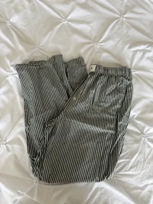 Anthropologie Green and White Vertical-Stripe Jogger Pants thumbnail 2
