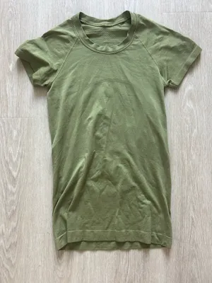 lululemon athletica swiftly tech size 4 -like new thumbnail 2