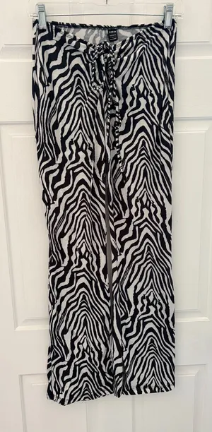 SHEIN Black and White Zebra Print Wide Leg Pants thumbnail 1