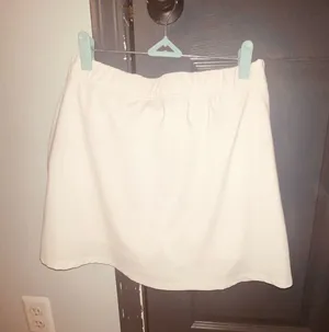 Abercrombie and fitch white skort thumbnail 1
