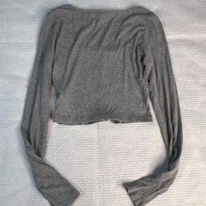 Dazy Womens Gray Ribbed Long Sleeve Crop Top Black Bow Detail‎ Scoop Neck Size M thumbnail 6