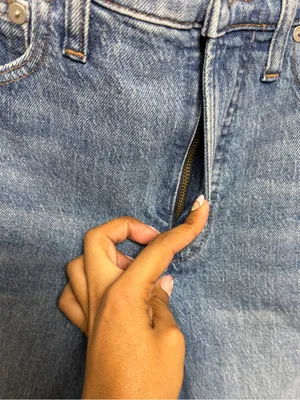 Madewell The Mid-Rise Vintage Jean thumbnail 6
