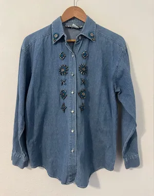 Vintage New Frontier Beaded Denim Button Up Shirt Southwestern Country Sz Small thumbnail 1