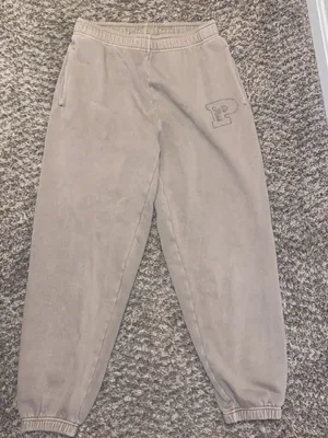 PINK Victoria's Secret Taupe Beige 'P' Logo Sweatpants thumbnail 1