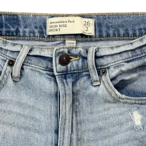 Abercrombie Fitch High Rise Distressed Denim Shorts Women sz‎ 26 Blue Curve Love thumbnail 2