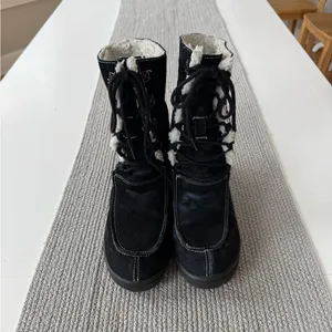 Vintage SO Black Suede Leather Sherpa Lined Winter Snow Boots Size 8M thumbnail 7