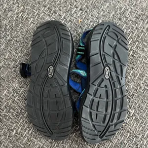 Chacos sandals blue size 8 thumbnail 4