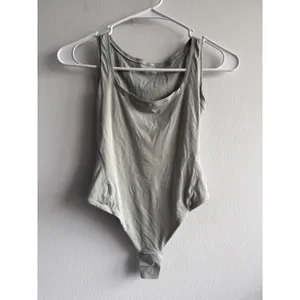 Lululemon Align Bodysuit Nulu Sage Green Scoop Neck Sleeveless Thong Back 3611‎ thumbnail 2
