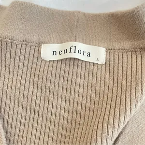 Neuflora Leone Ribbed Henley Sweater Top in Large thumbnail 4