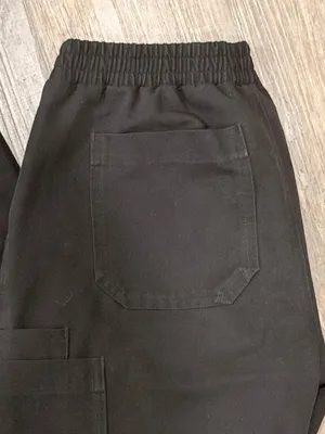 Figs Black Elastic-Waist Cargo Jogger Scrub Pants thumbnail 2