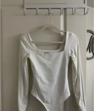 Aritzia Contour Bodysuit thumbnail 2