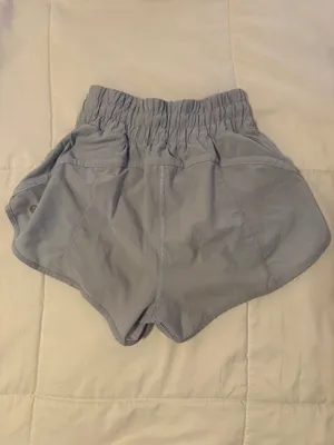Lululemon Shorts Track That High-Rise 3" thumbnail 2