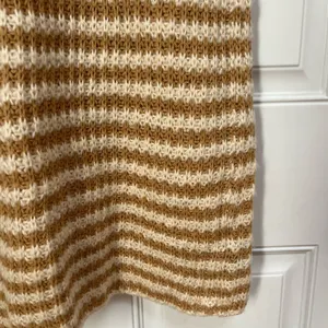 POL knit striped sweater style midi skirt‎ size small tan cream thumbnail 3