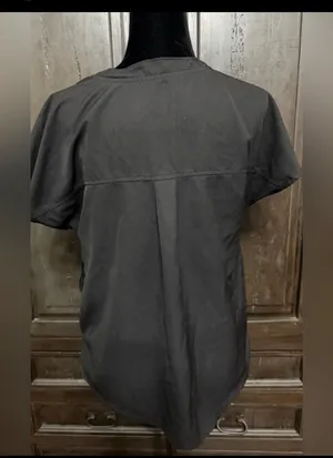 Climate Right by Cuddl Duds Black Short sleeve Scrub - Size Small thumbnail 2