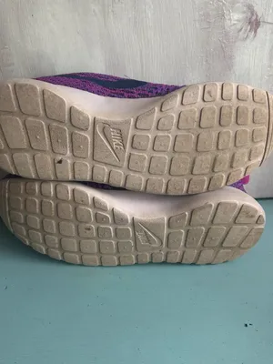 Nike Women's Roshe One Flyknit Fuchsia Flash Sneaker Running Shoes Size 7 Marled thumbnail 10