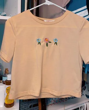 Yellow Flowy Crop thumbnail 1