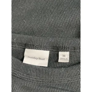 Aritzia Sunday Best Black Waffle Knit Thermal Long Sleeve Crop Sweater Top Sz M thumbnail 5