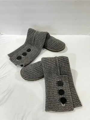 Ugg Carly Boots Size 7 Heathered Gray Knit Tall Short thumbnail 4