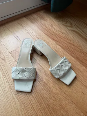 Vince Camuto Ivory Woven Square Toe Block Heel Sandals Size 10 thumbnail 2