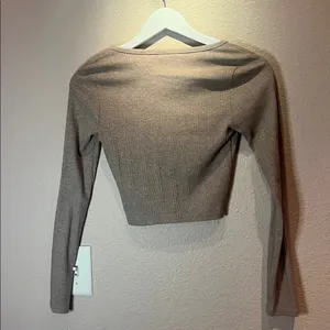 Bozzolo Women’s Cropped Henley Style Shirt Brown Taupe Size Small thumbnail 6