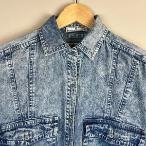 Vintage 80s Levis Sportswear Acid Wash‎ Denim Button Up Shirt Small Sequin Bow S thumbnail 4