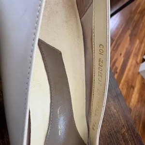 Fanfares Elegant Cream Pumps Size 7 thumbnail 4