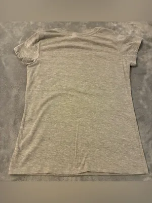 Women’s Bobbie Brooks Grey 'Be Kind' Graphic Tee Size Small thumbnail 4