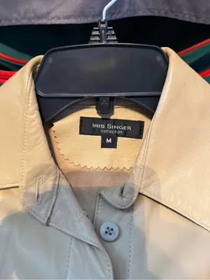 Women’s Tan Leather Button thumbnail 2
